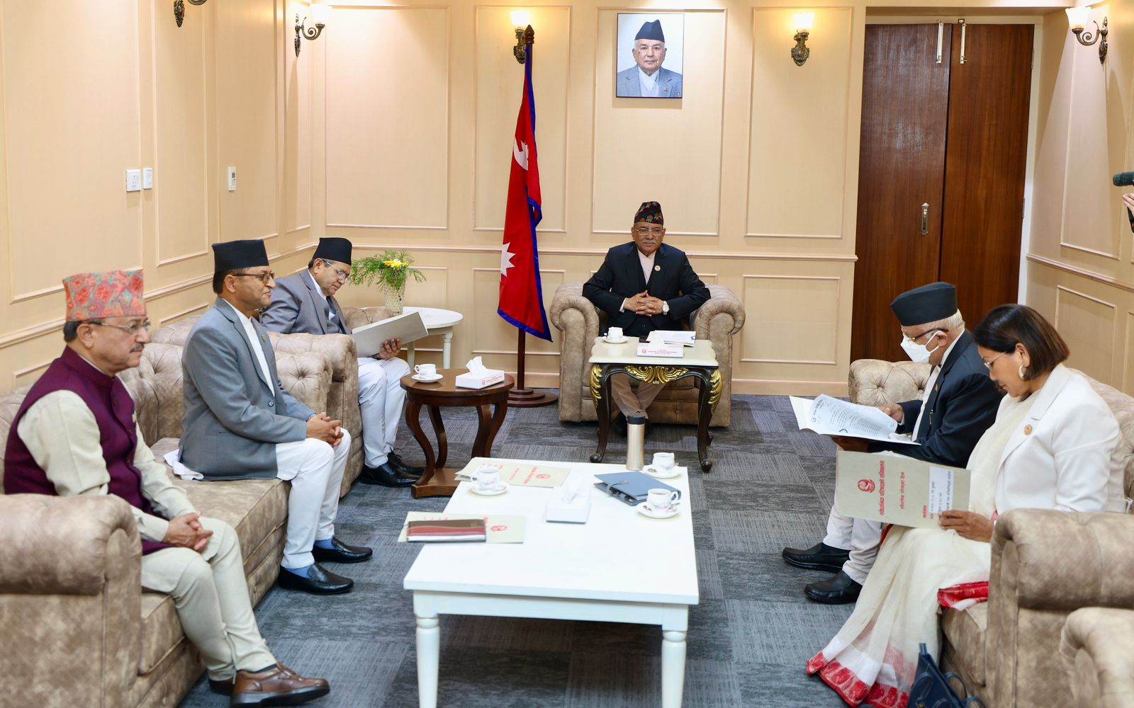 प्रधानन्यायाधीश सिफारिस गर्न बसेको संवैधानिक परिषदको बैठक निष्कर्षविहीन