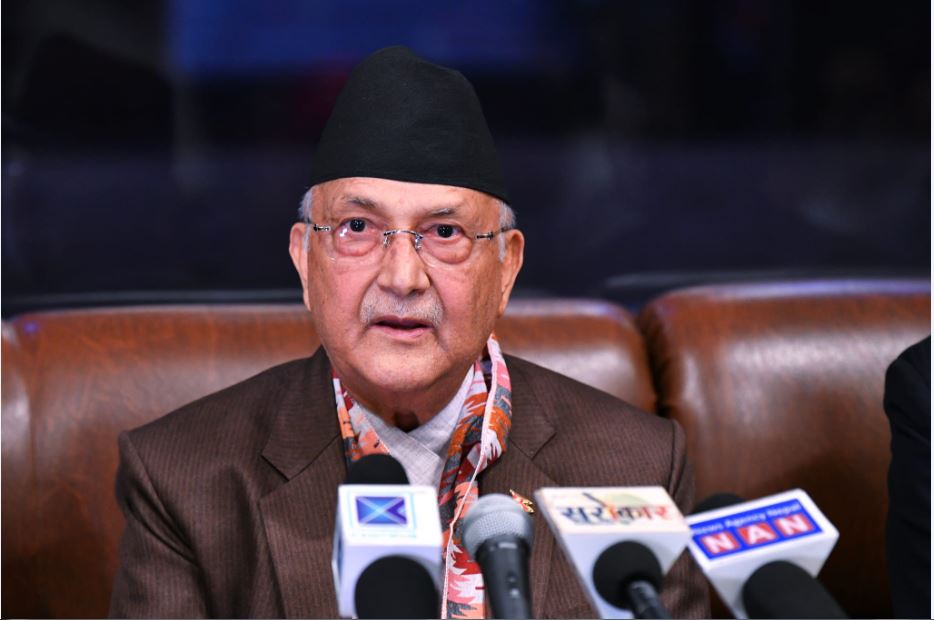क्रिकेट खेलाडीलाई ओलीको सान्त्वना : हाम्रा खेलाडी ट्रफी नभए पनि आत्मविश्वास लिएर फर्किने छन्