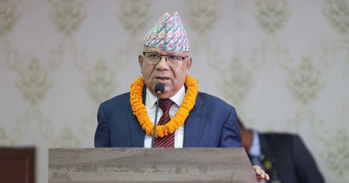 माधवकुमार नेपाल चीन प्रस्थान