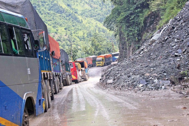 अवरुद्ध नारायणगढ–मुग्लिन सडक खण्ड दुईतर्फी खुल्यो