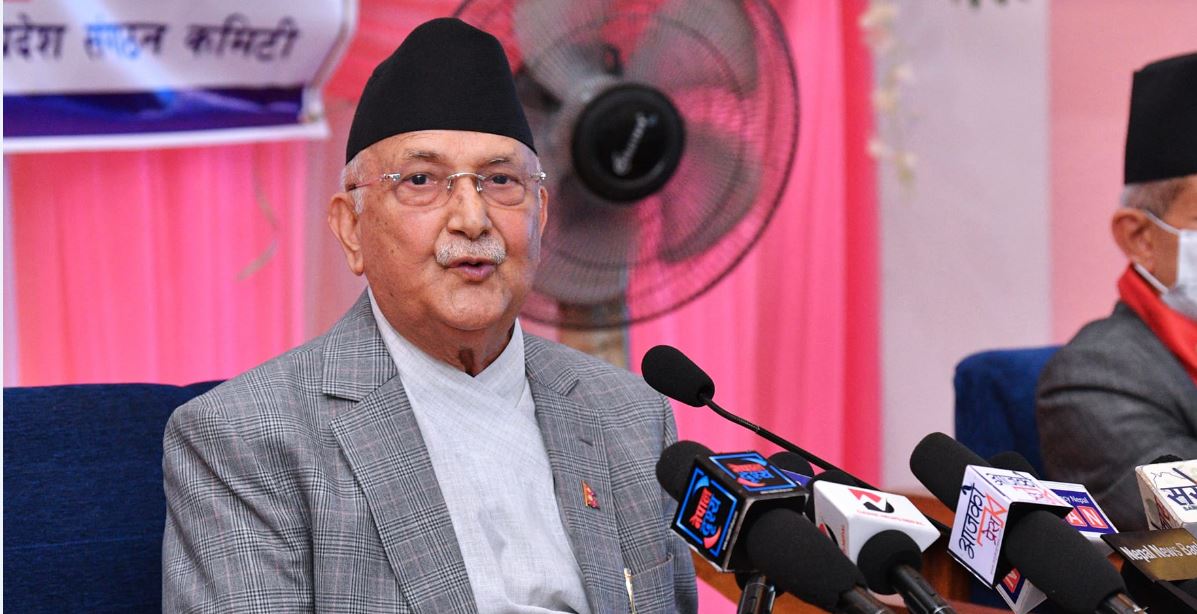जसरी भए पनि यो नालायक सरकार टिपेर मिल्काउनु पर्छ