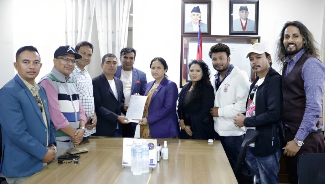 म्युजिक भिडियोलाई चलचित्रको परिभाषामा समेट्न सञ्चार मन्त्री सकारात्मक हुनुहुन्छः पाण्डे