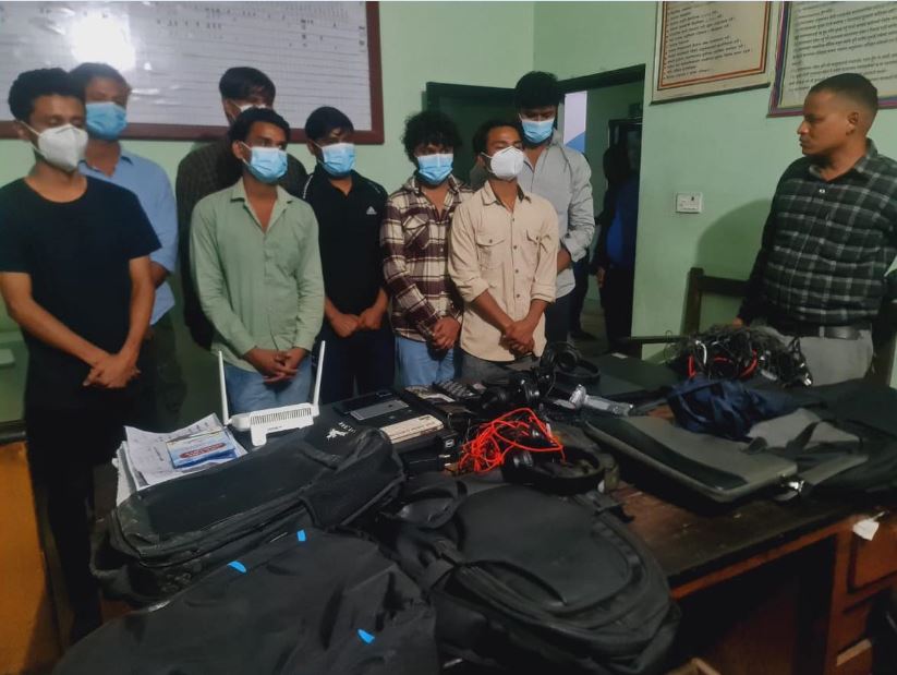 अनलाइनबाट ठगी गर्ने गिरोहका ९ जना धनगढीबाट पक्राउ