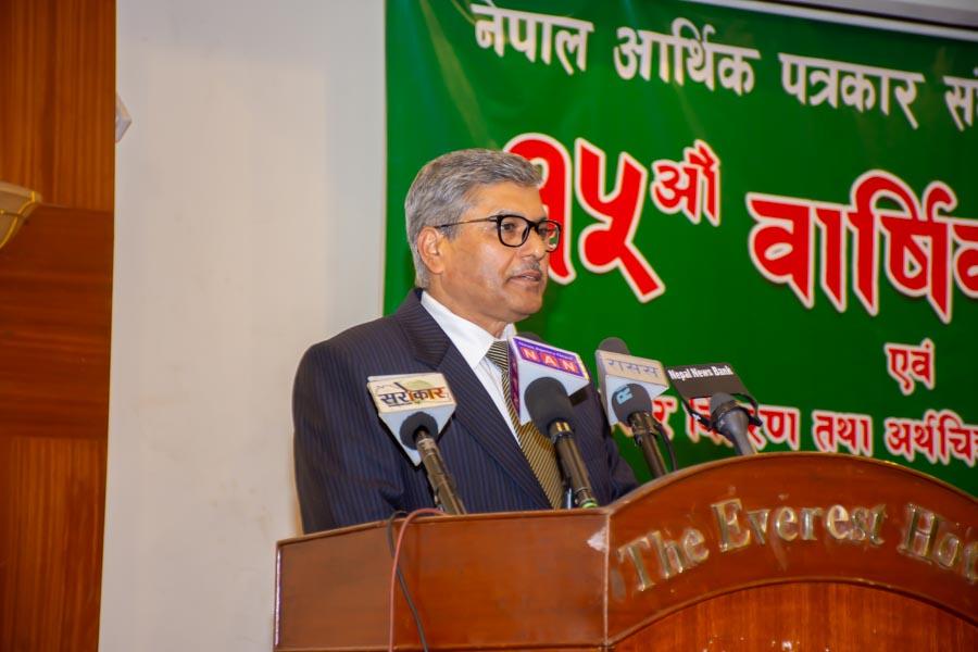 विनिमय सञ्चिति पर्याप्तताको फाइदा लिन सक्नुपर्छः गभर्नर