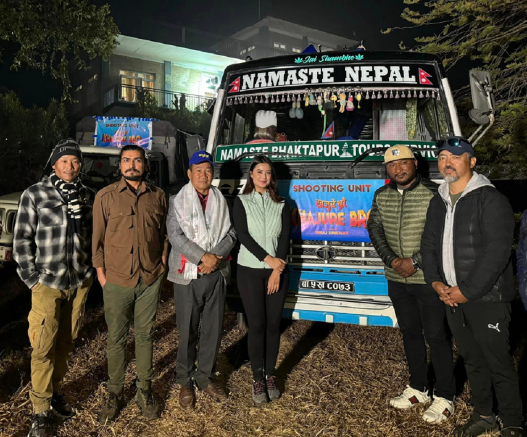फिल्म खेल्दै हर्क साम्पाङ