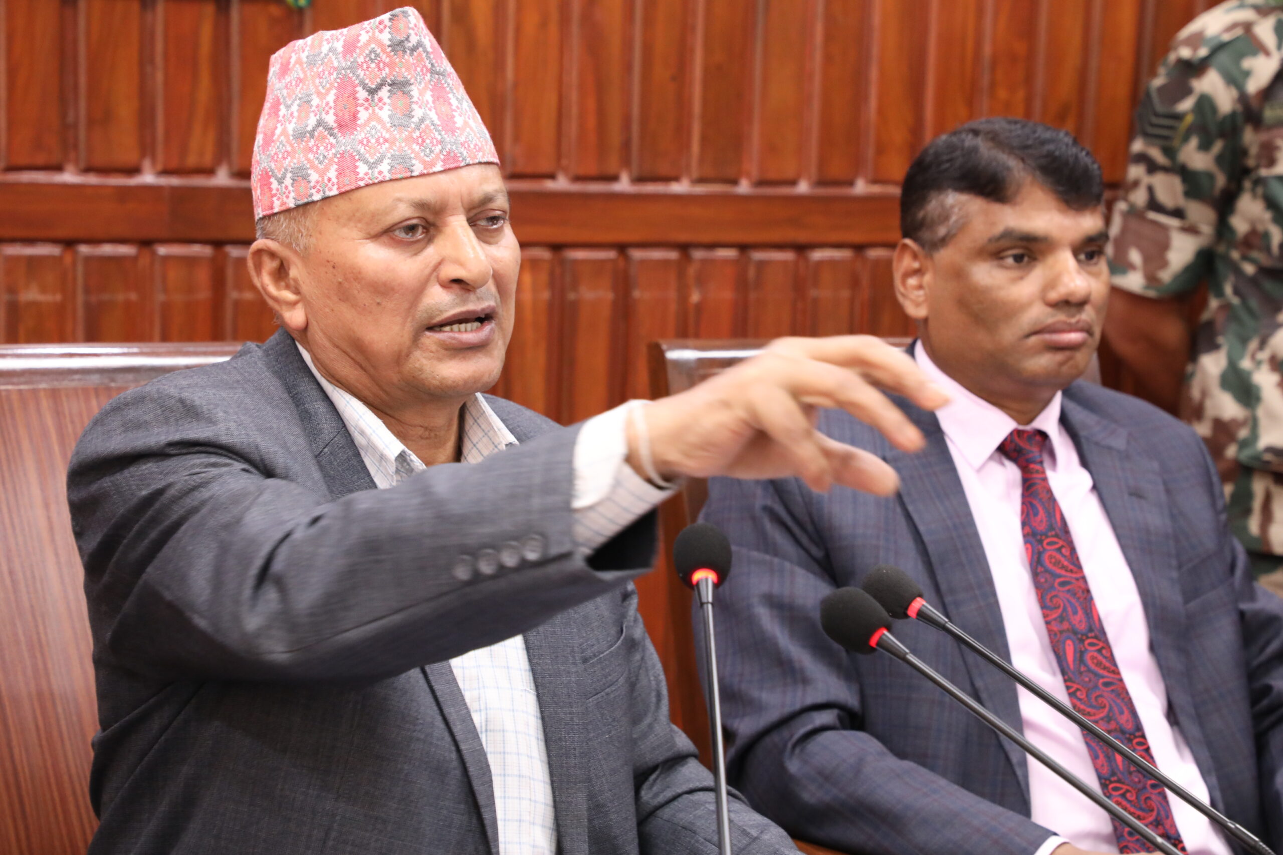 सहकारीमन्त्री अधिकारीको पहलमा समस्याग्रस्त ३ सहकारीको सम्पूर्ण बचत फिर्ता
