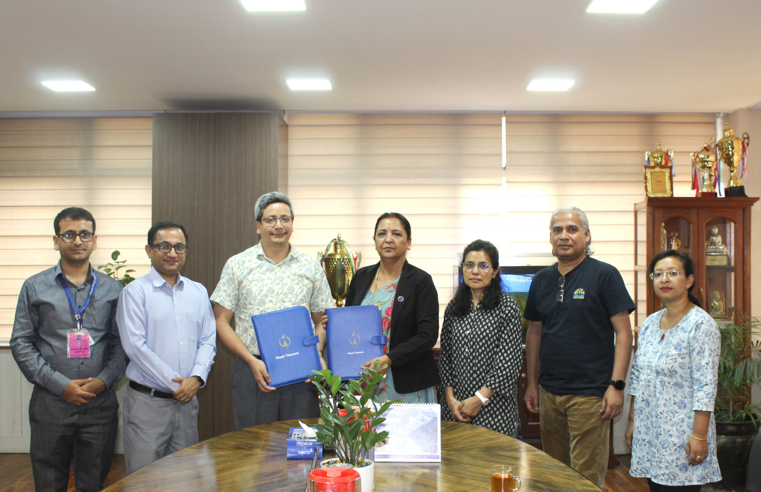 नेपाल टेलिकम र जल तथा मौसम विज्ञान विभाग बिच सम्झौंता