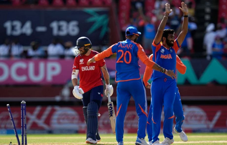 टि–२० विश्वकपः इङ्ल्याण्डलाई हराउँदै भारत फाइनल प्रवेश