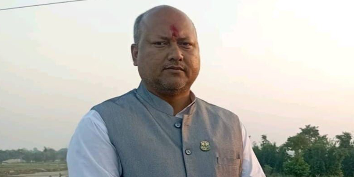 आज विश्वासको मत लिँदै मधेशका मुख्यमन्त्री सतिशकुमार सिंह