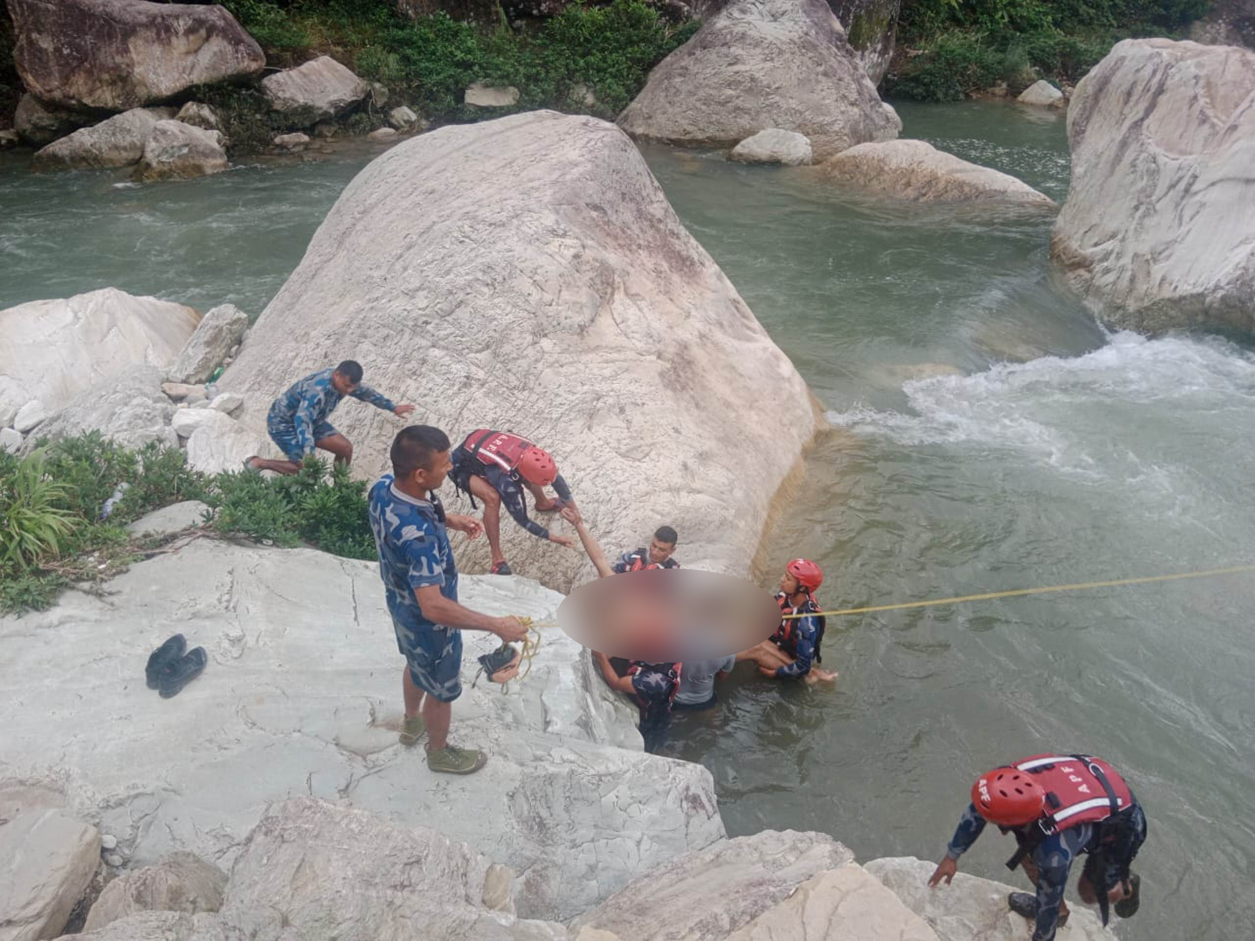 पौडी खेल्ने क्रममा डुवेर बेपत्ता भएका युवकको शव फेला