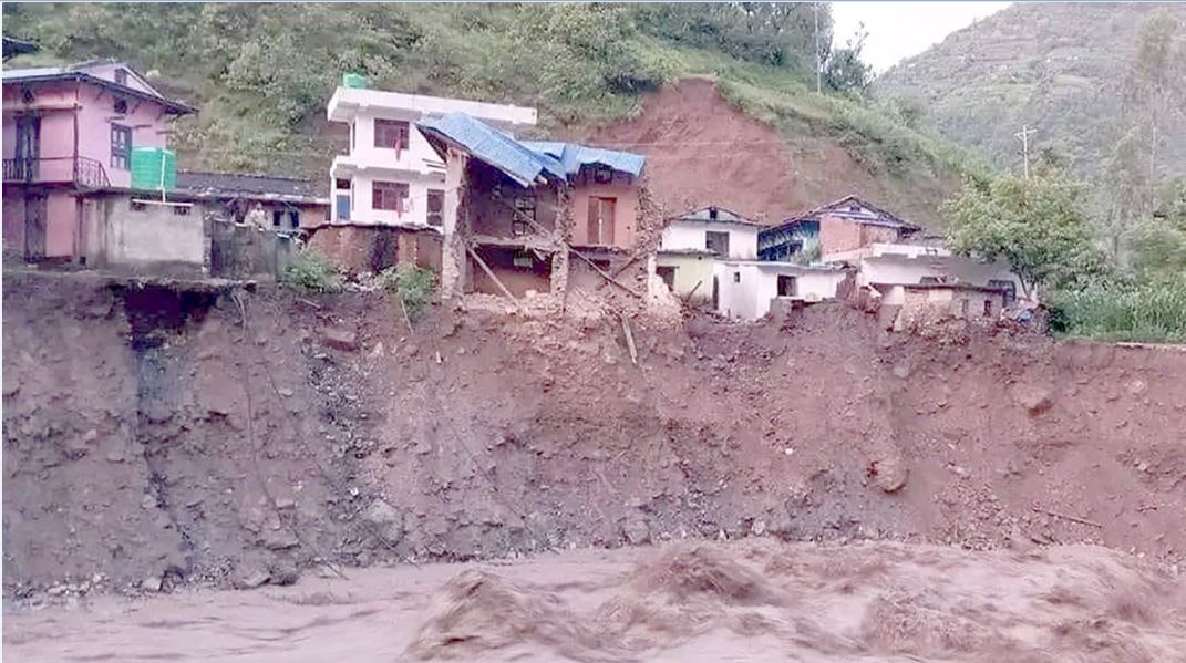 बाढी, पहिरो लगायतका विपद् परी हालसम्म १२४ जनाको मृत्यु