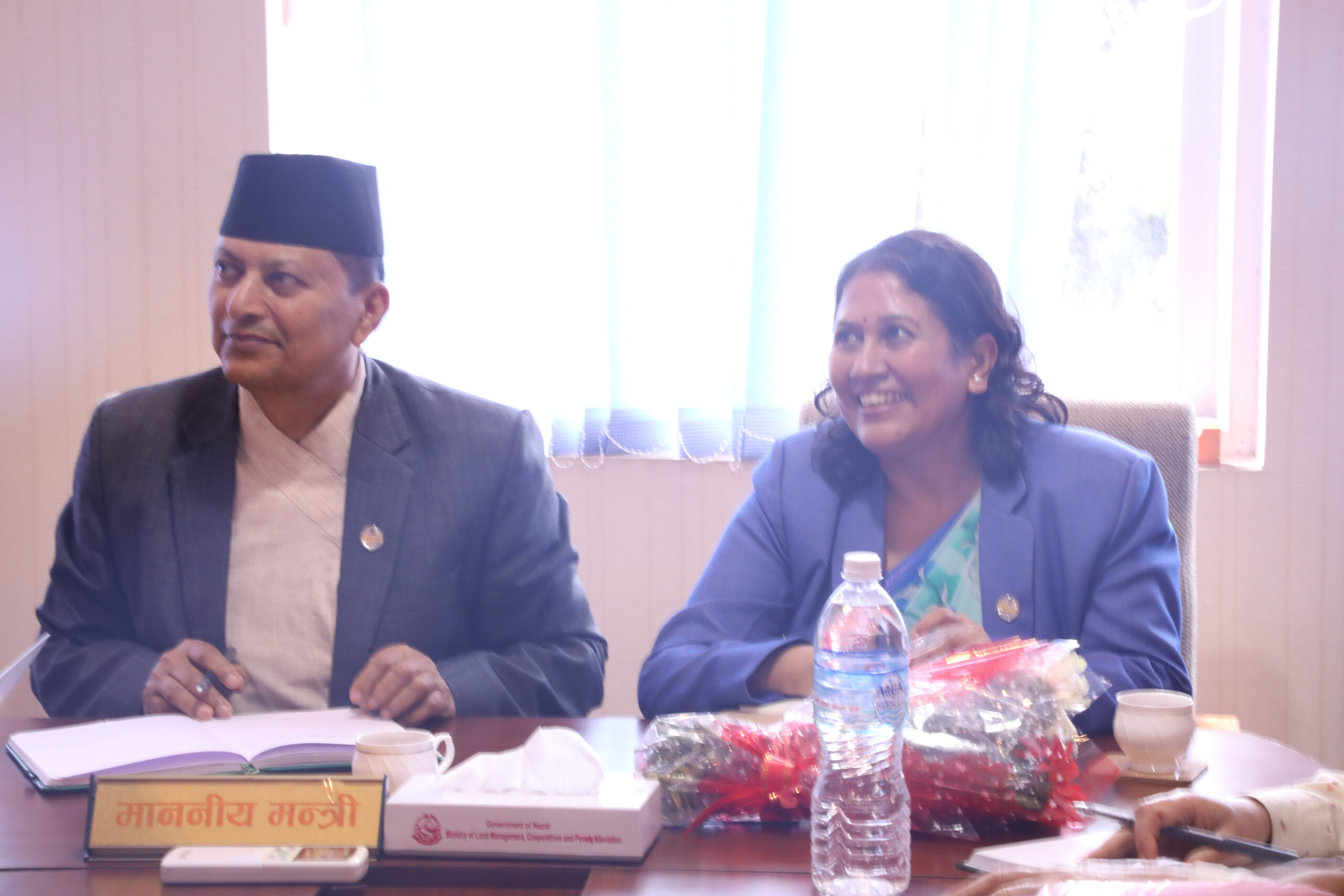 पोखराको जग्गा बिवाद समाधानमा मन्त्री अधिकारी र भट्टराईको सामुहिक पहल