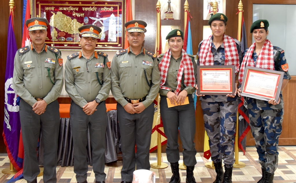 नेपाल एपीएफ क्लवका तीन जना महिला भलिबल खेलाडीहरुलाई सम्मान