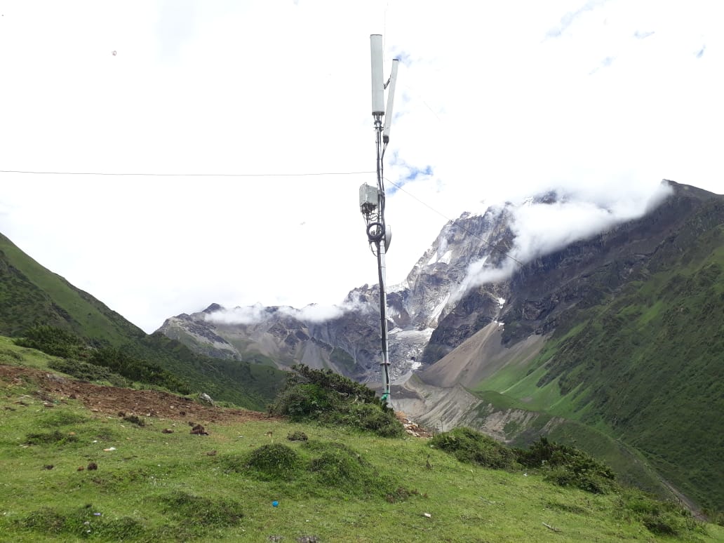 टेलिकमद्धारा गोरखा जिल्लाको उत्तरी भेगमा रहेको तिब्बत नाकामा टेलिफोन सेवा बिस्तार