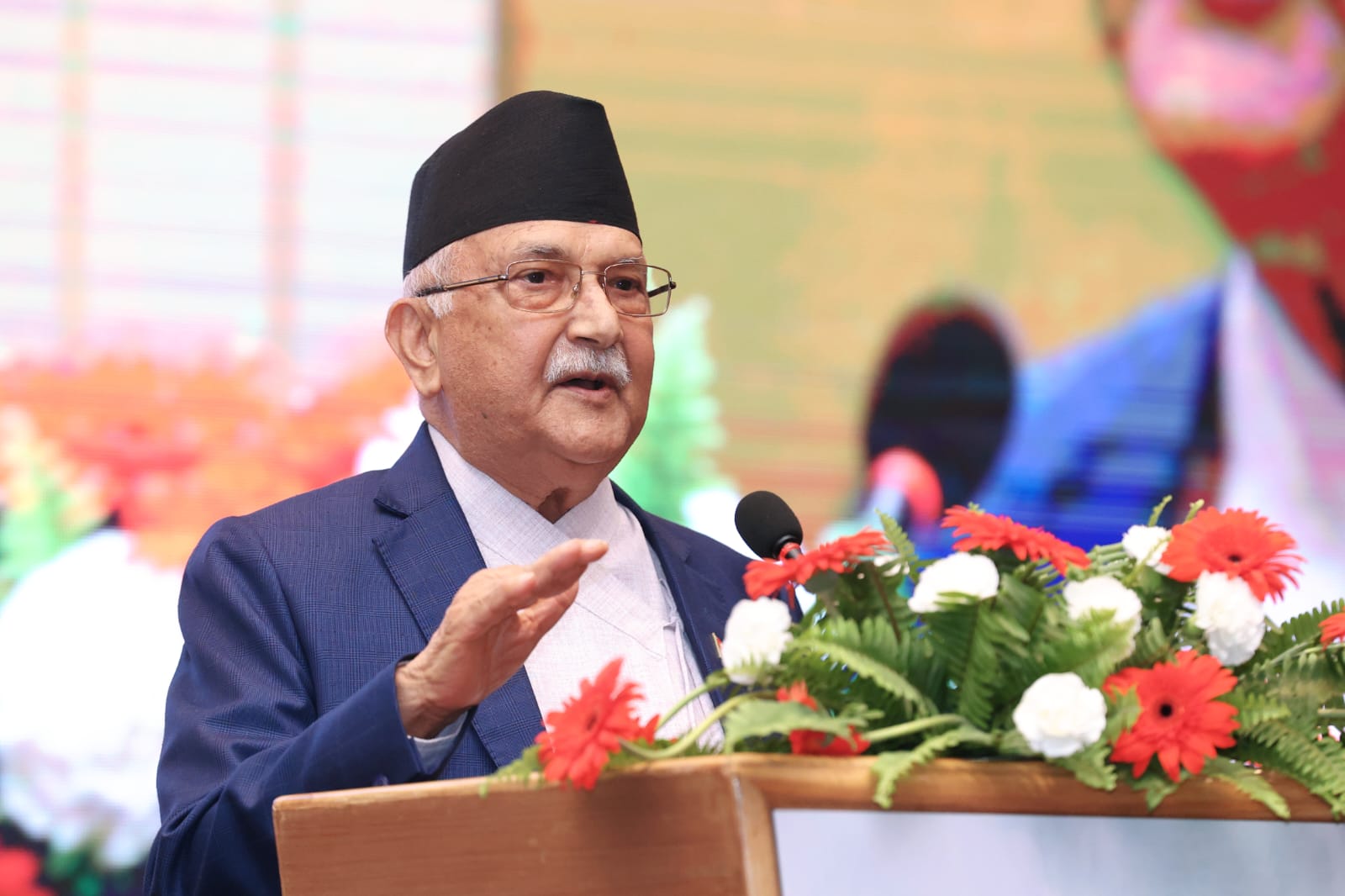 युवा सम्मेलनमा प्रधानमन्त्री ओली