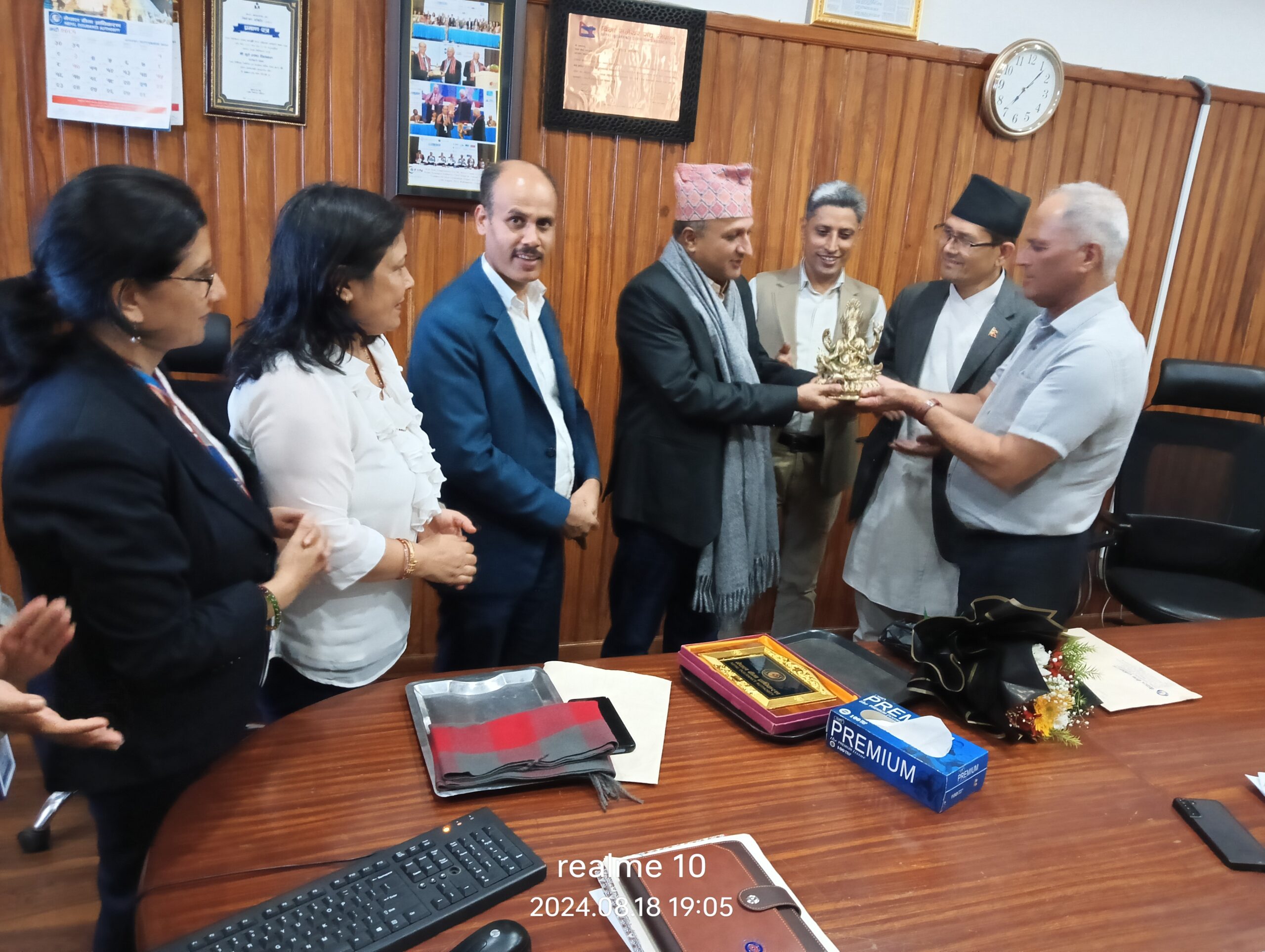 बीमा प्राधिकरणद्धारा बीमा बिज्ञ सदस्य ओलीको बिदाई