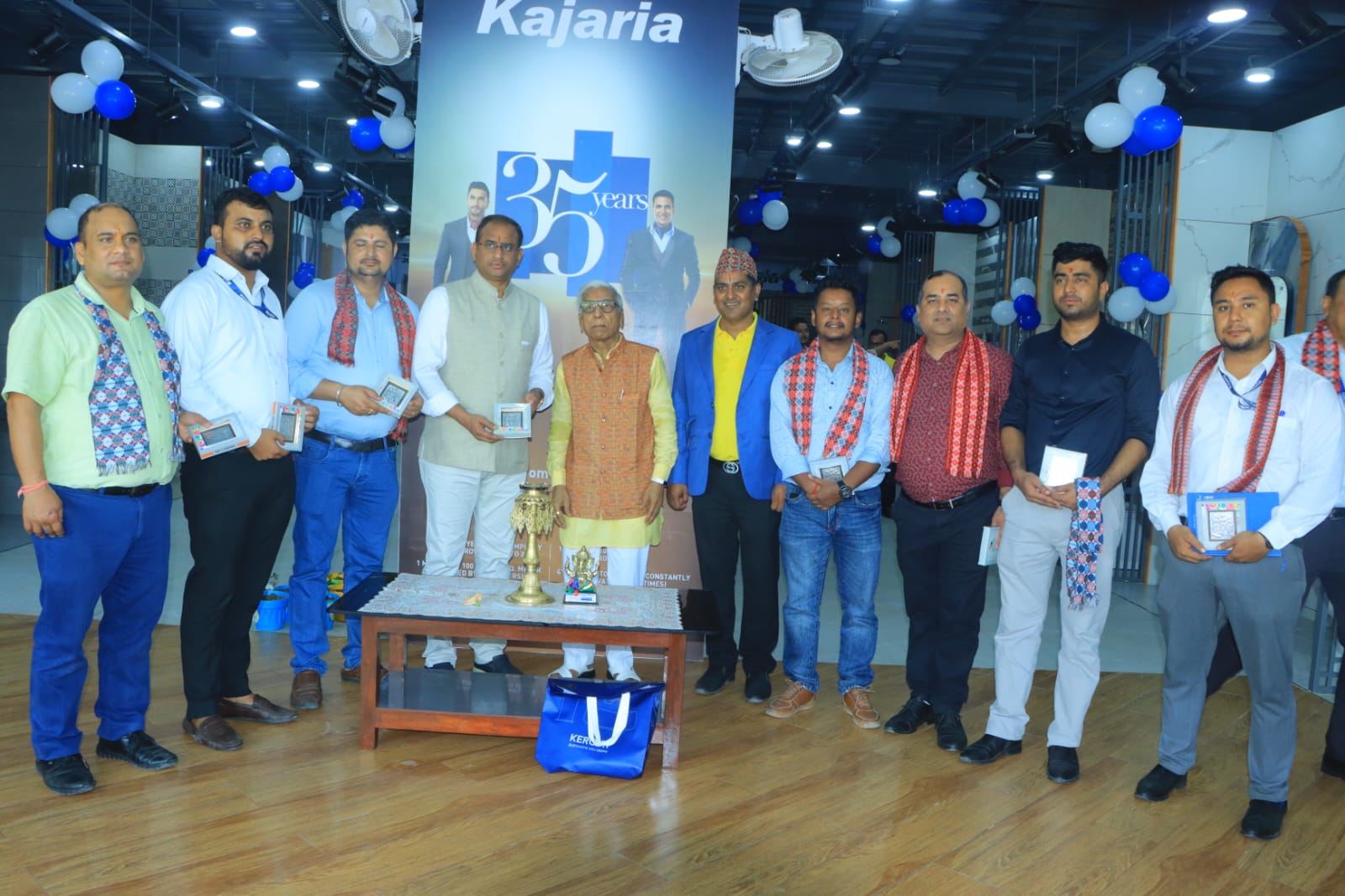 कजारिया रमेश टायल्स लिमिटेडद्धारा धनगढीमा ग्यालेक्सी शोरुम उद्घाटन
