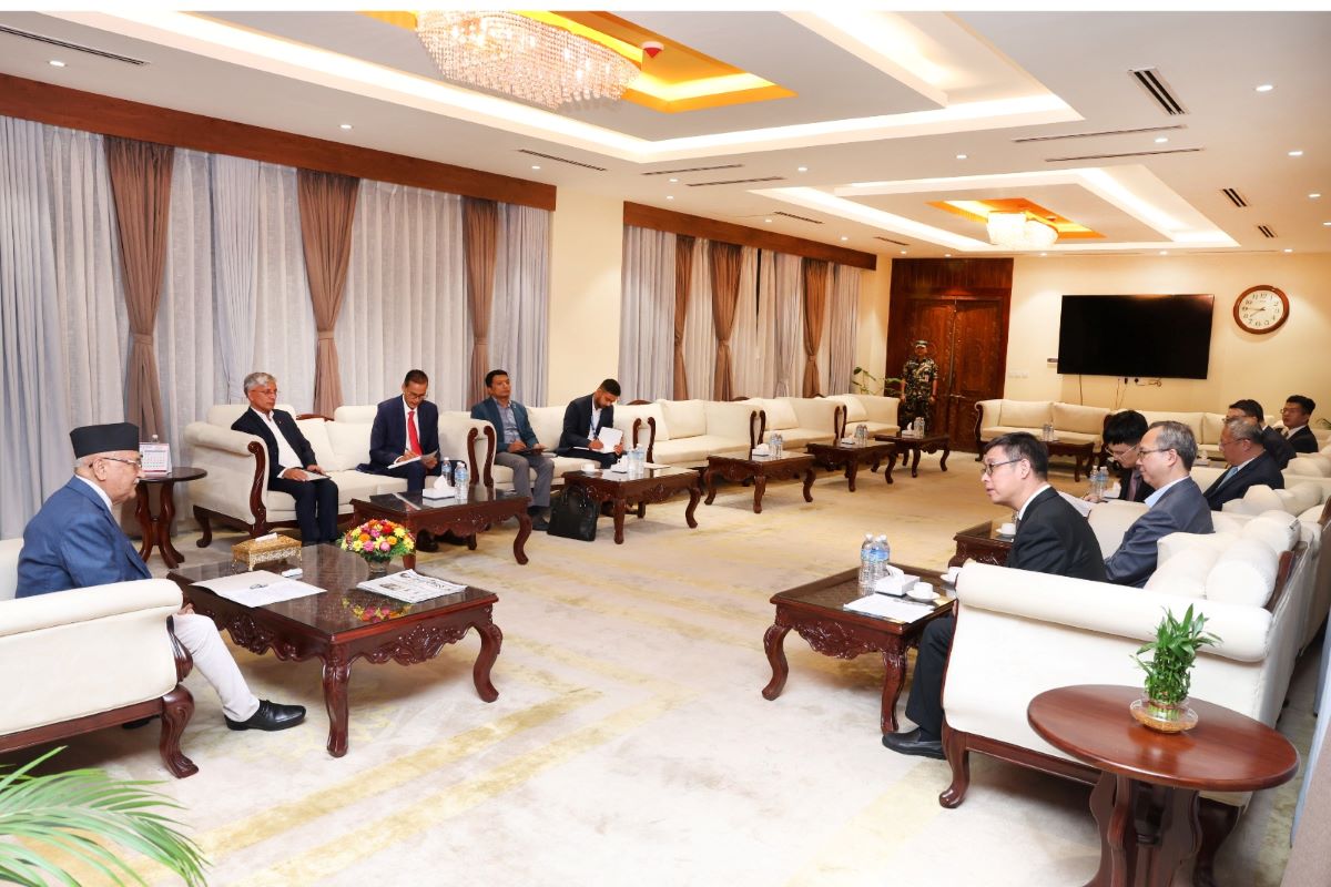 प्रधानमन्त्री ओलीसँग उपाध्यक्ष वेइकुनको शिष्टाचार भेट