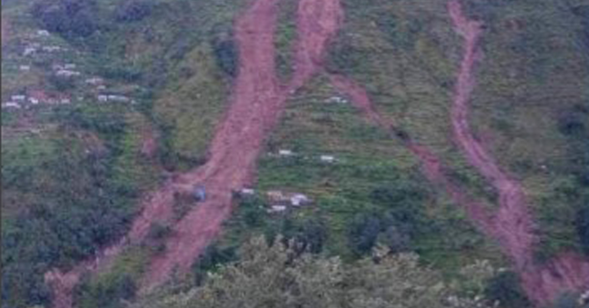रामेछापको दोरम्बामा पहिरो : ६ जनाको मृत्यु, ४ जना अझै बेपत्ता