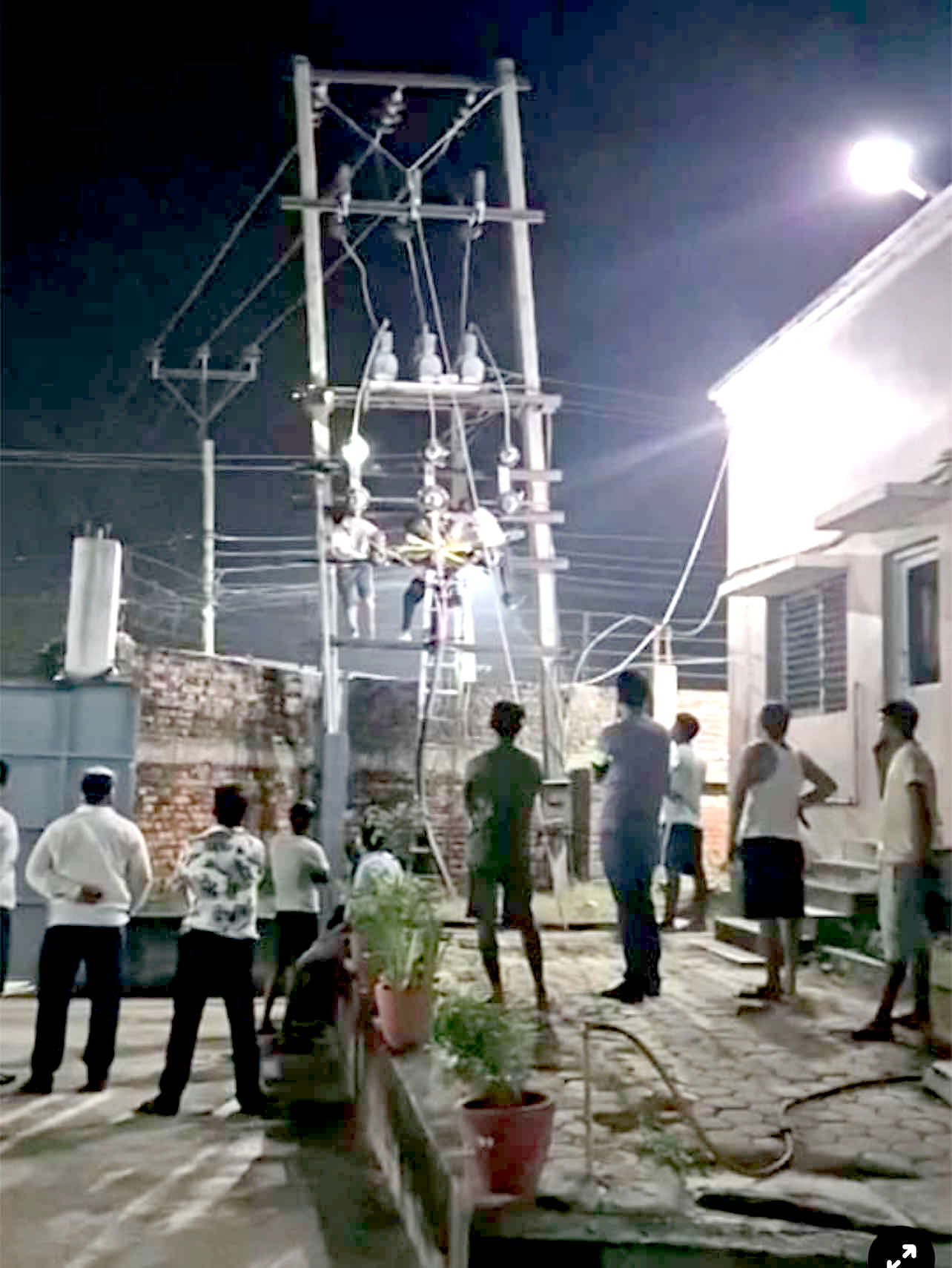 बक्यौता महसुल भुक्तानी नगर्ने उद्योगको लाइन फेरि काटियो
