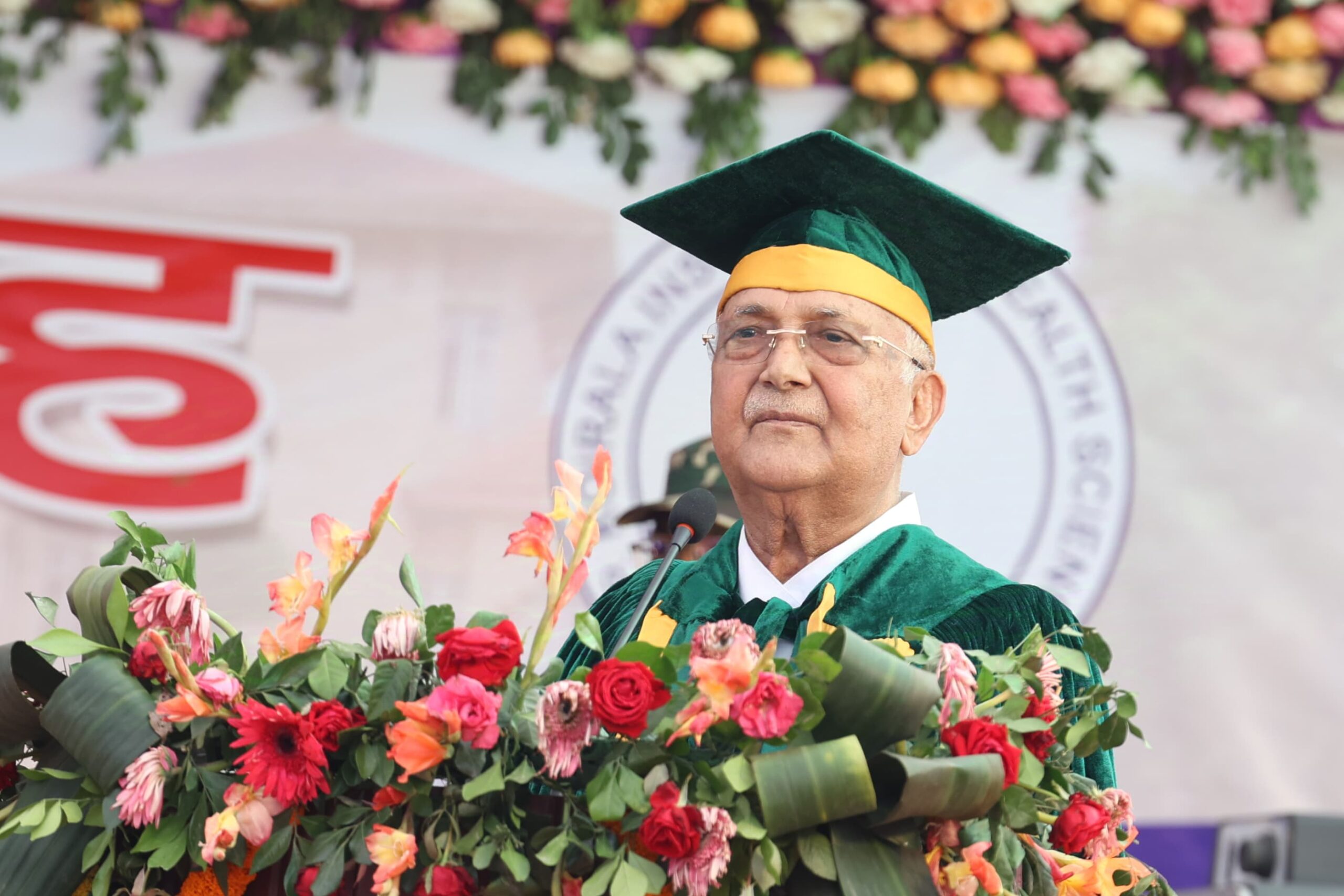 प्रधानमन्त्रीबाट विपी कोइराला स्वास्थ्य विज्ञान प्रतिष्ठानका ६५७ विद्यार्थी दीक्षित