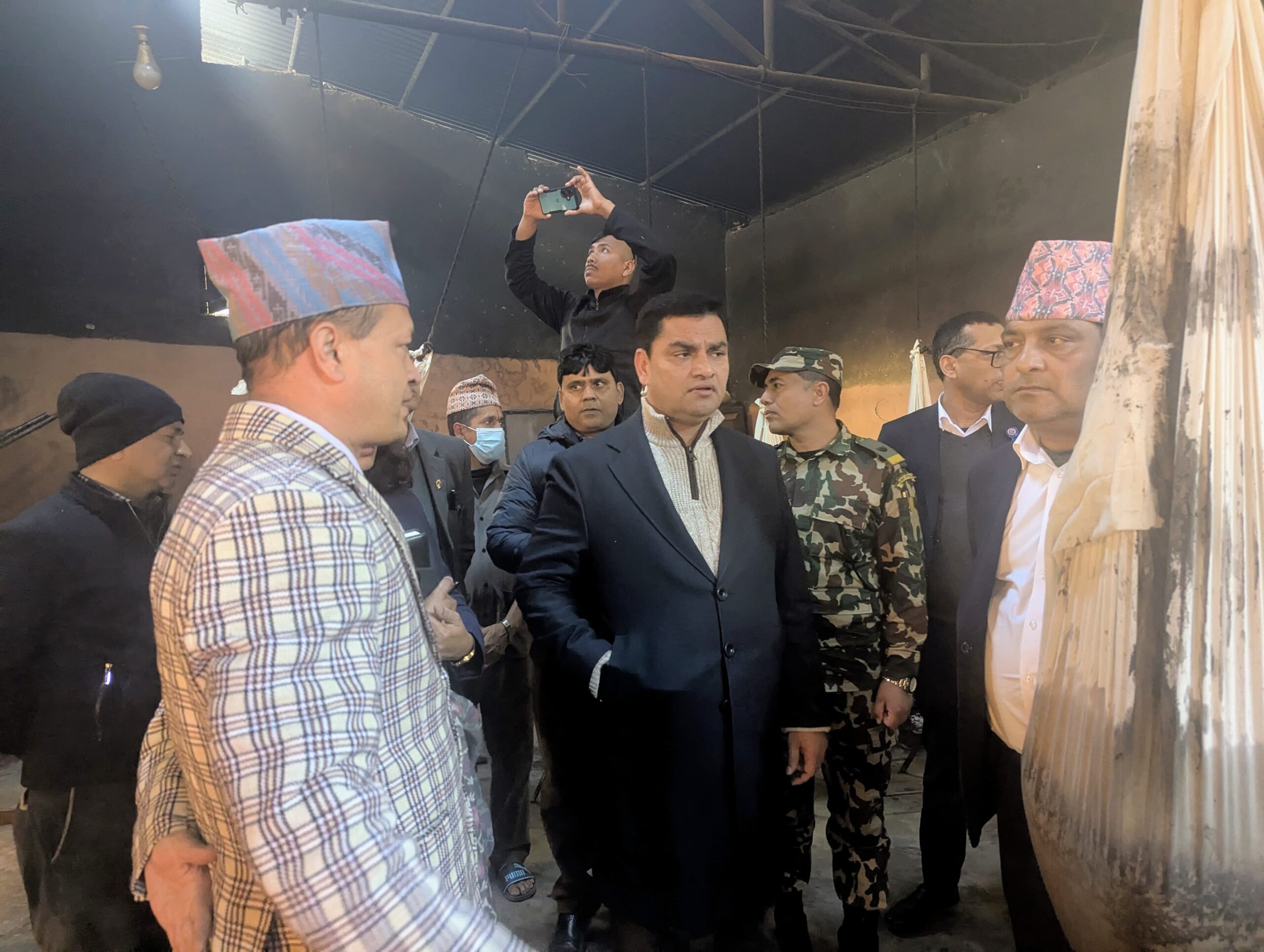 सिंहदरवार वैद्यखानामा स्वास्थ्य मन्त्रीको अनुगमन