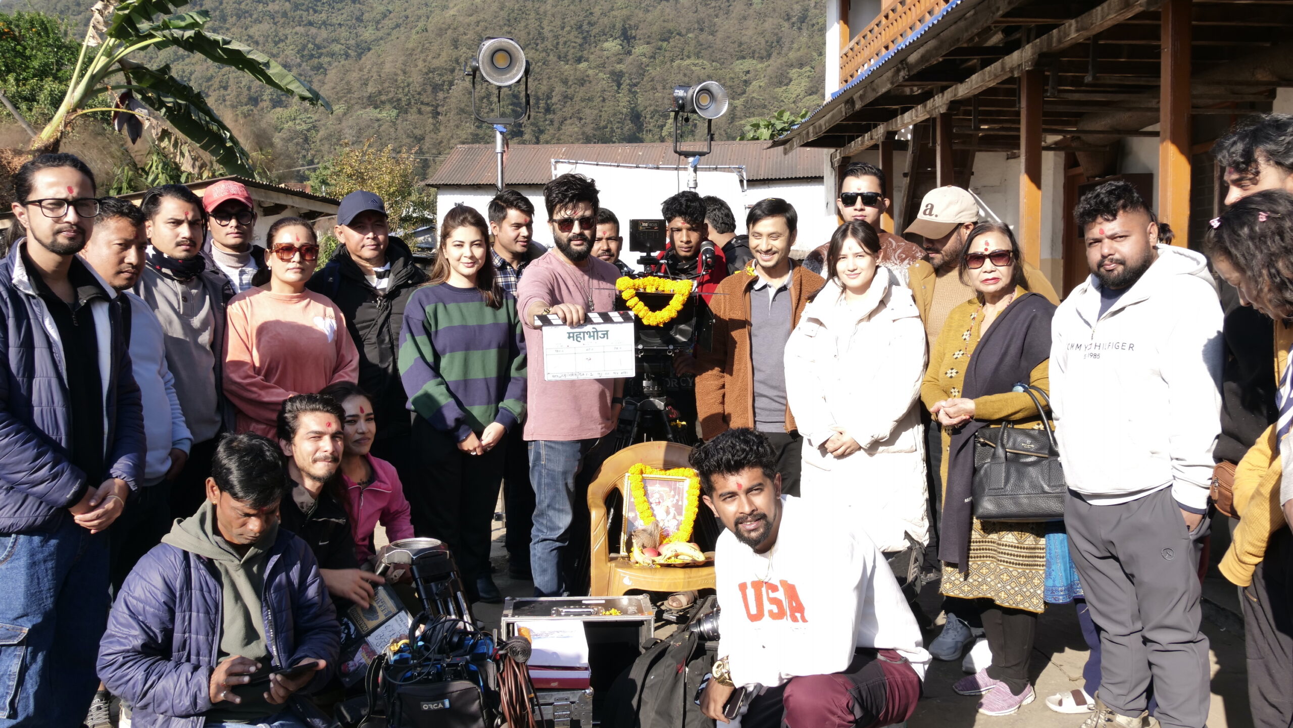 पोखरामा ‘महाभोज’ को छायाङ्कन सुरु, खगेन्द्र र मोहनले दिए पहिलो शट