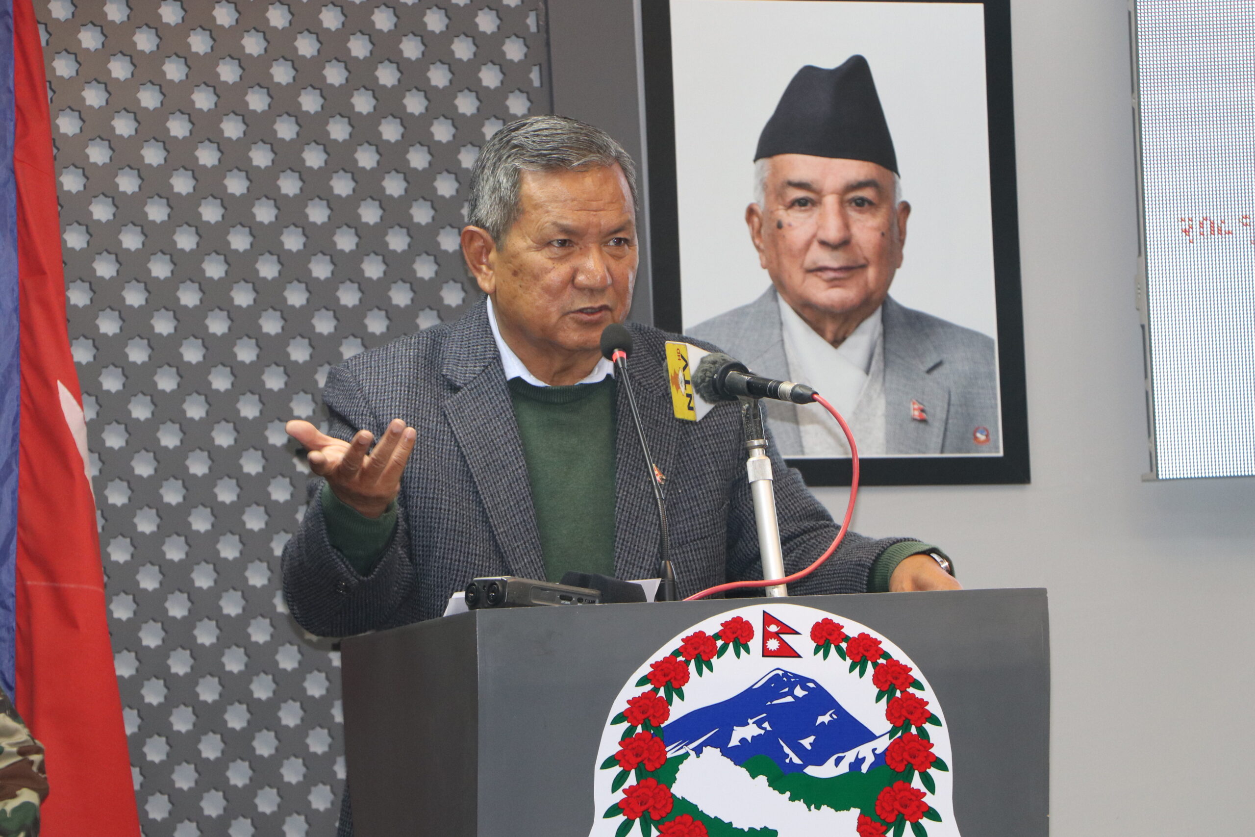 संविधान संशोधन हुन्छ, अहिलेकै गठबन्धन सरकारले गर्छ : सञ्चारमन्त्री गुरुङ
