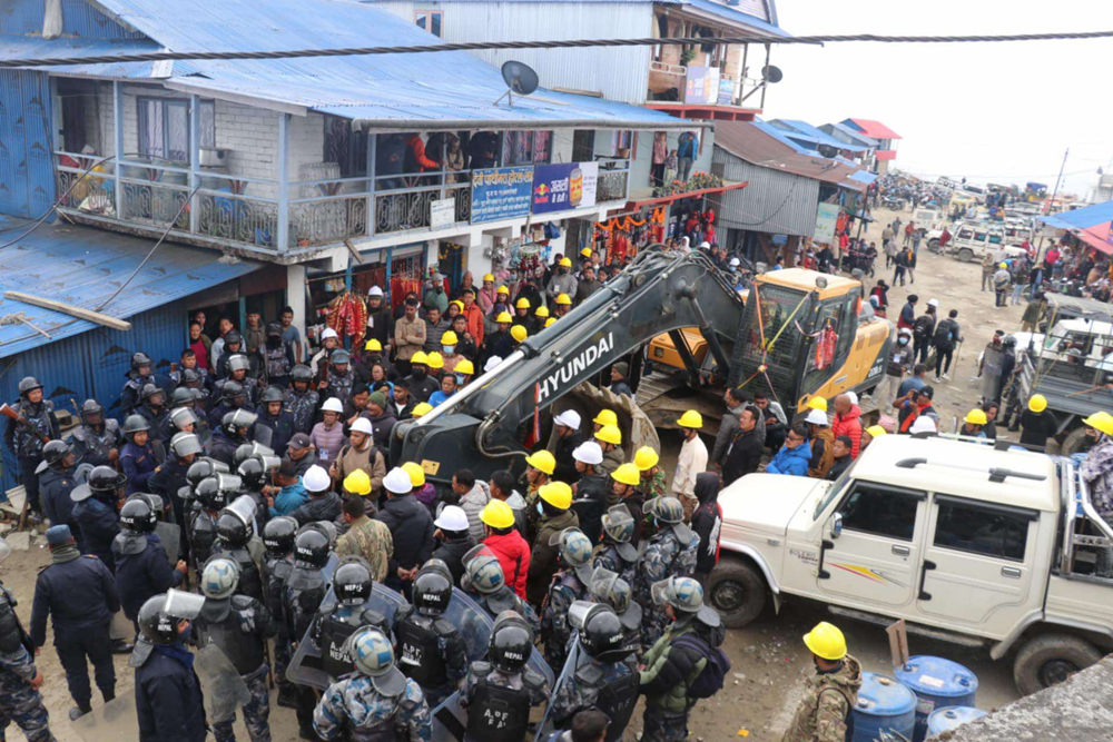 ताप्लेजुङमा अलपत्र ३९ तीर्थयात्रीको उद्धार