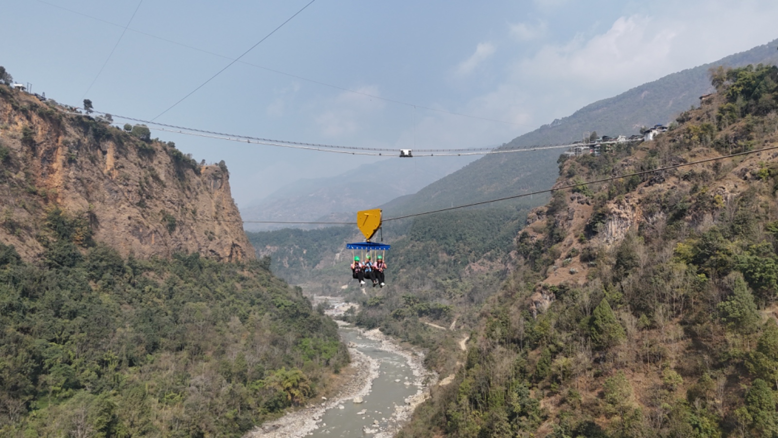 द क्लिफमा ‘ट्यान्डम बन्जी’ र ‘मेगाट्रोल’ सुरु, फेब्रुअरी भरी छुटैछुट