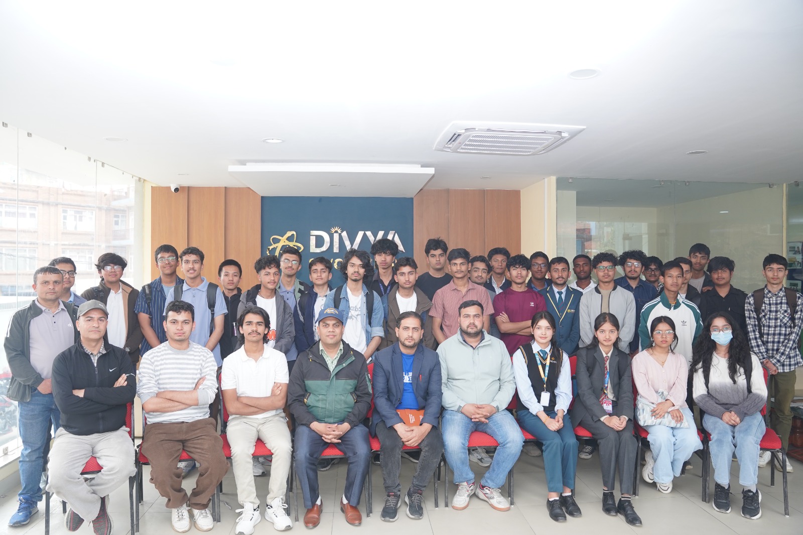दिव्य कलेजमा राष्ट्रिय गणित ओलम्पियाडको बन्द प्रशिक्षण सुरु