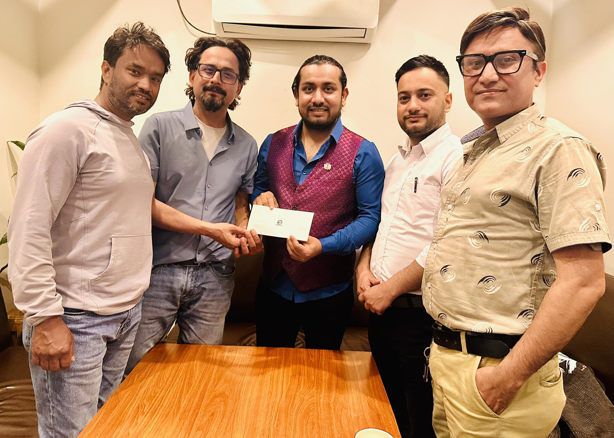 लोक गायक खेम सेन्चुरी चलचित्र “कोशेढुङ्गा” मा