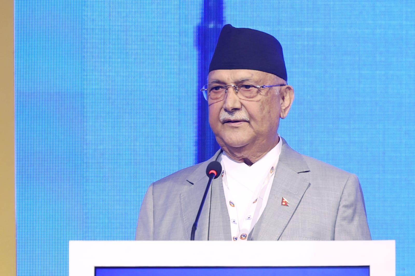 हिमालहरु जोगाउनु पृथ्वी, महासागर र स्वयं मानवता जोगाउनु हो : प्रधानमन्त्री