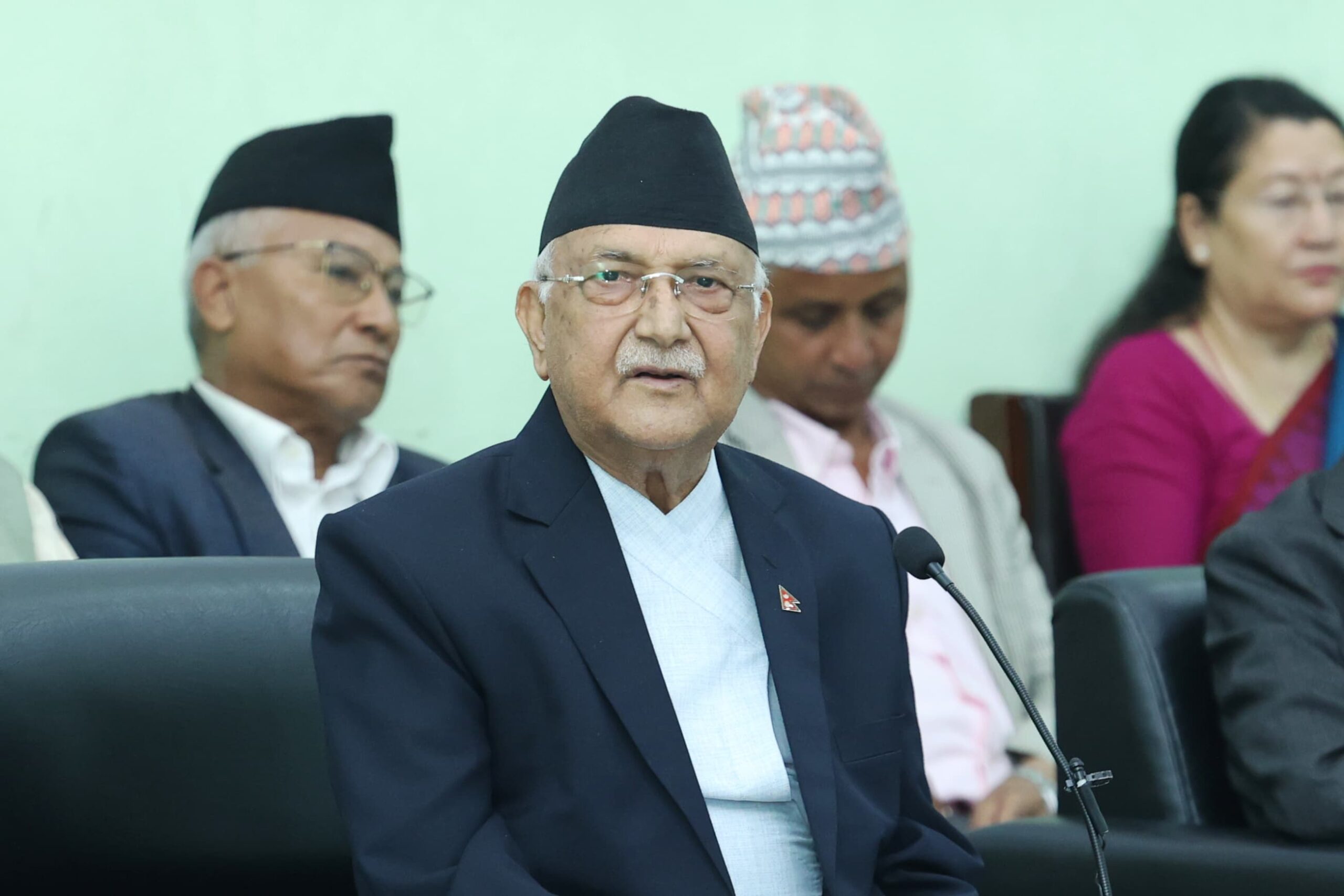 सिद्धान्त छोडेर भाग्ने र विरोधीसँग घाँटी जोडेर दुुनो सोझ्याउने काम पुुष्पलालले कहिल्यै गर्नुभएन : प्रधानमन्त्री