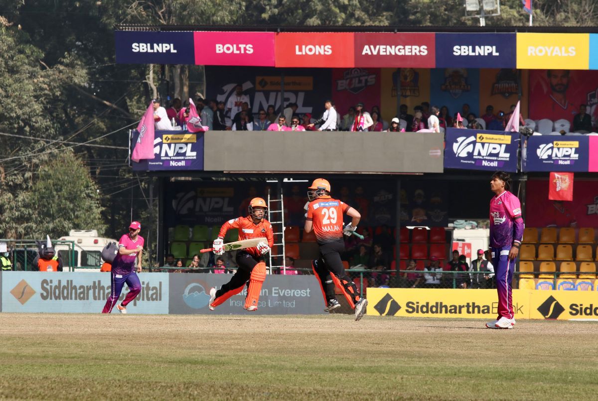 चितवन राइनोजले जनकपुर बोल्ट्सलाई दियाे १७७ रनको लक्ष्य