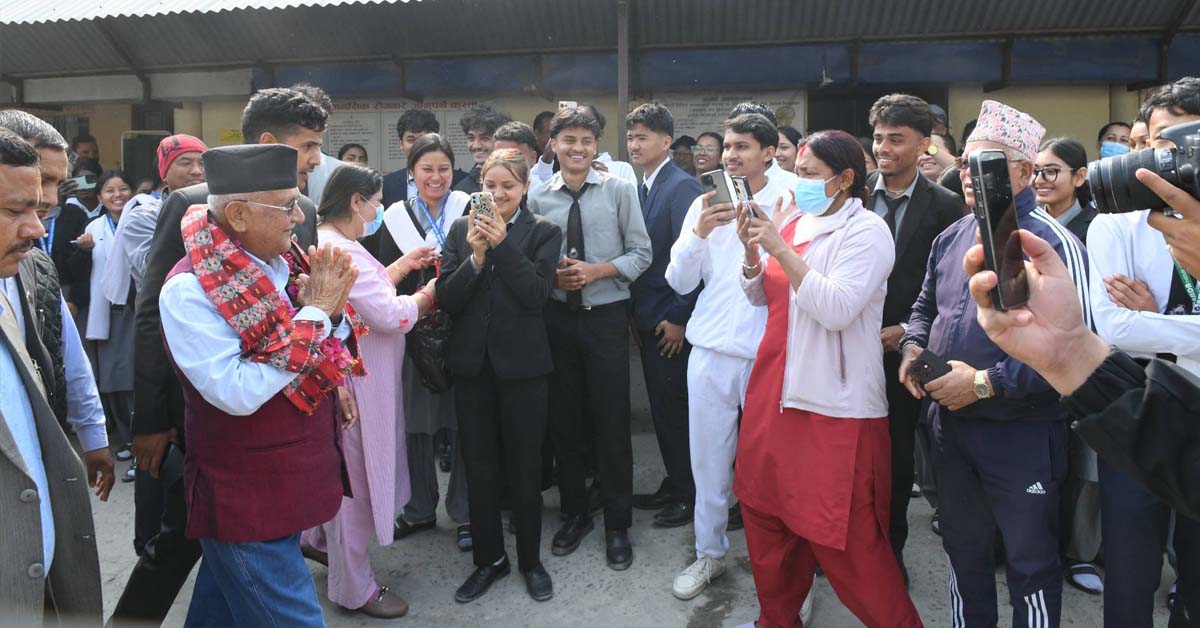 झापा–५ मा ओलीको आज ११ स्थानमा चुनावी कार्यक्रम