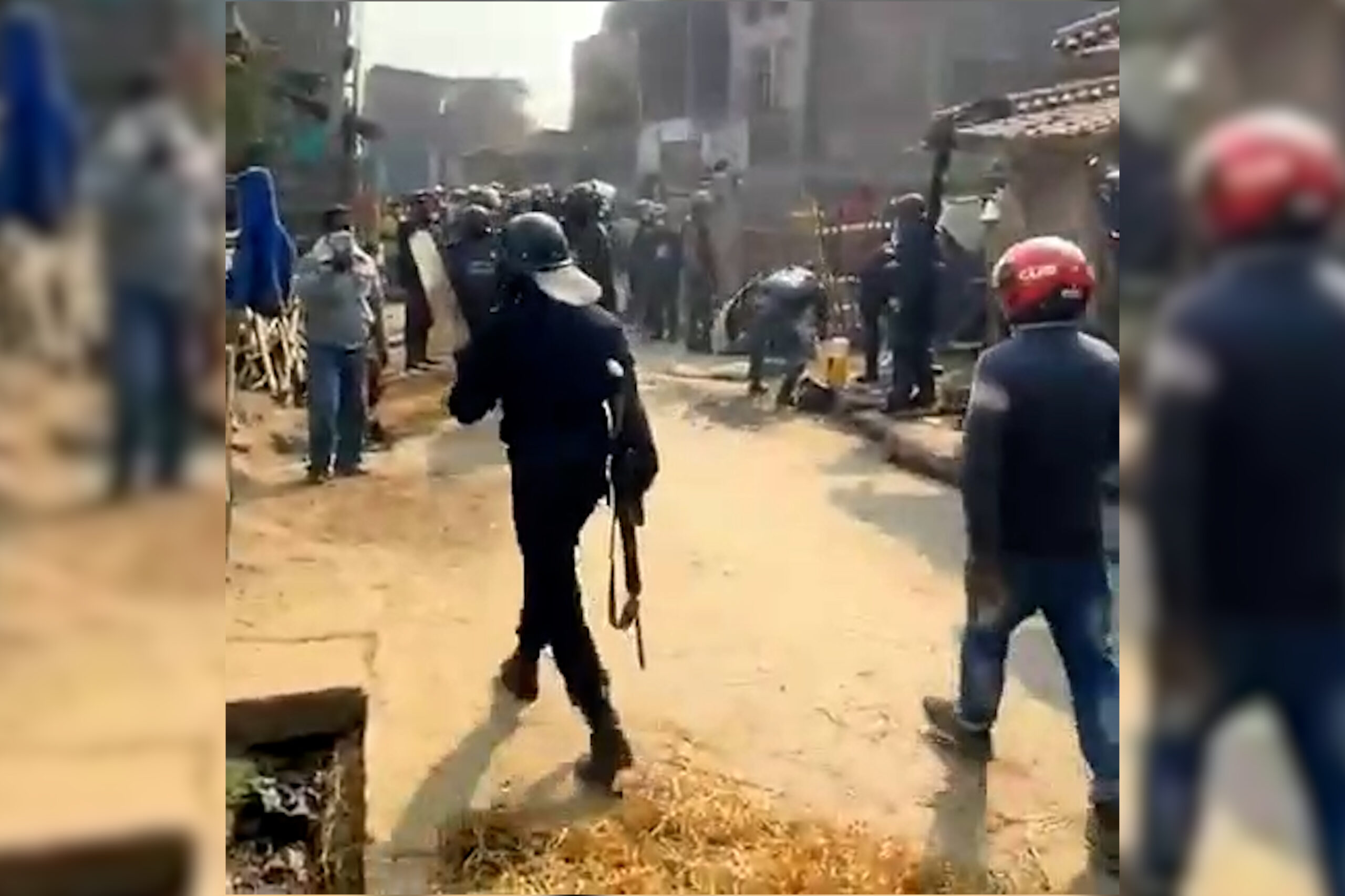 गौरमा दुई पक्षबीच झडप: स्थिति नियन्त्रणमा लिन १२ राउण्ड हवाई फायर र ४० सेल अश्रुग्यास प्रहार