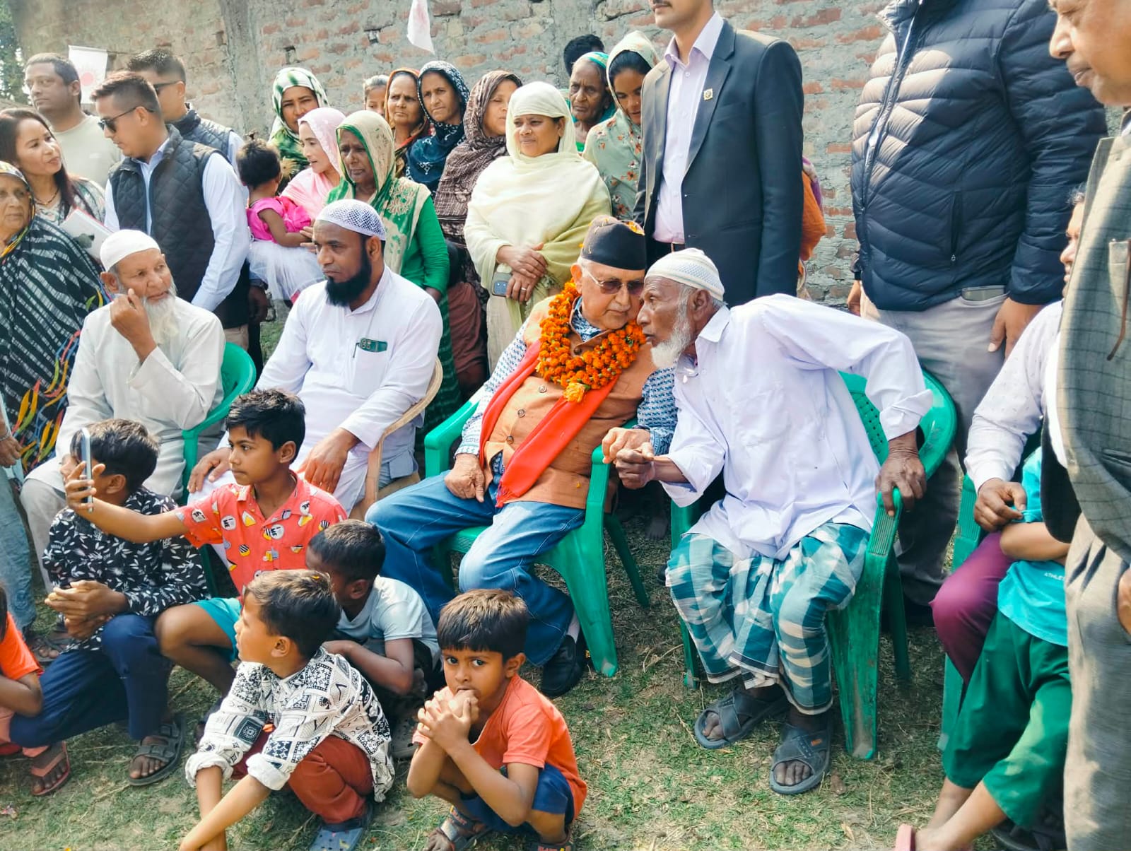 मुस्लिम अगुवाहरुसँग एमाले अध्यक्ष ओलीको भेट
