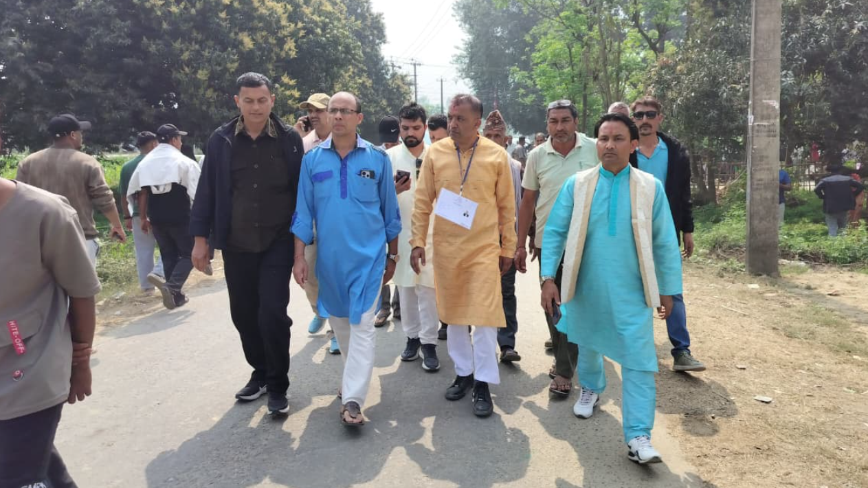 सर्लाही पुगे गगन, मतदान केन्द्रको गरे निरीक्षण