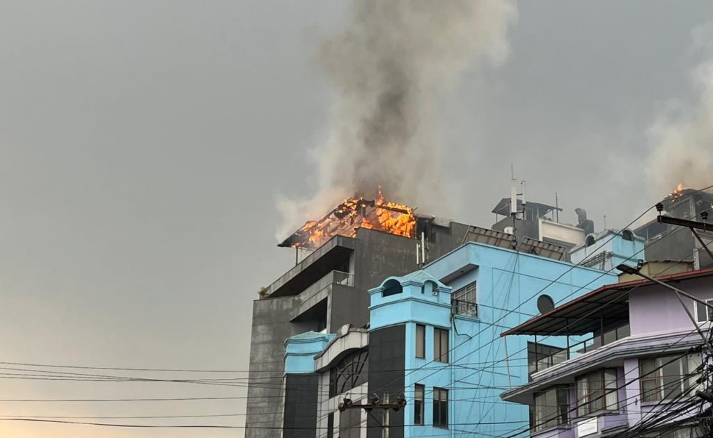 ललितपुरको दाउरा थकाली रेस्टुरेन्टमा आगलागी