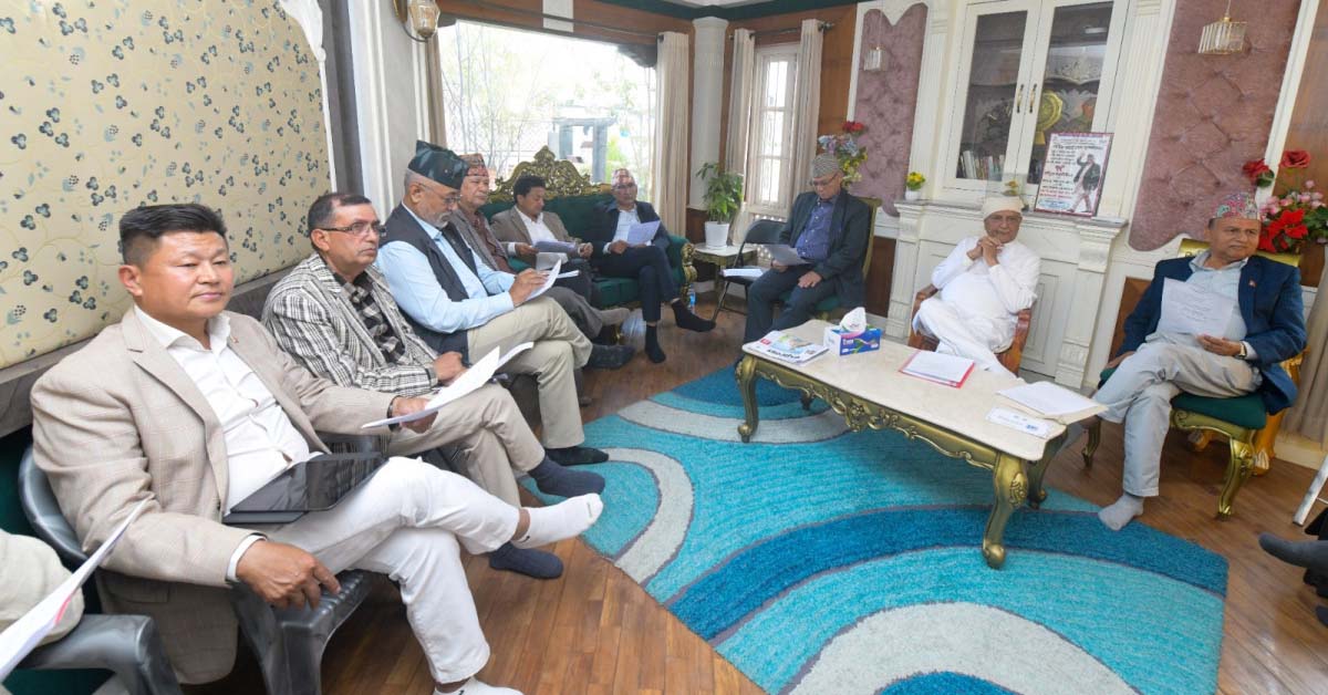 कार्यविभाजनमै एमालेभित्र असन्तुष्टि, सचिवालय बैठकअघि नेताहरूको रणनीतिक छलफल