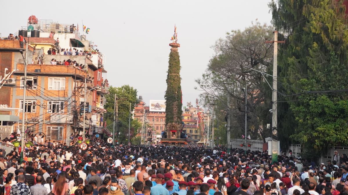 रातो मच्छिन्द्रनाथ जात्रा, रथ तानेर गाबल पुर्‍याइयो