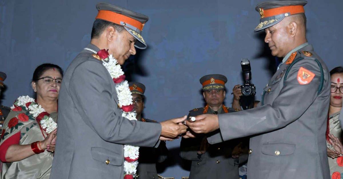 सशस्त्र प्रहरी महानिरीक्षक अर्याललाई फौजी सम्मानसहित बिदाइ