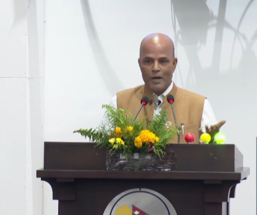 प्रि–बजेट छलफलमा अर्थमन्त्री अनुपस्थित भएकोमा सांसद सिंहको असन्तुष्टिः ‘नयाँको नाममा सबै परम्परा नभत्काऔँ’