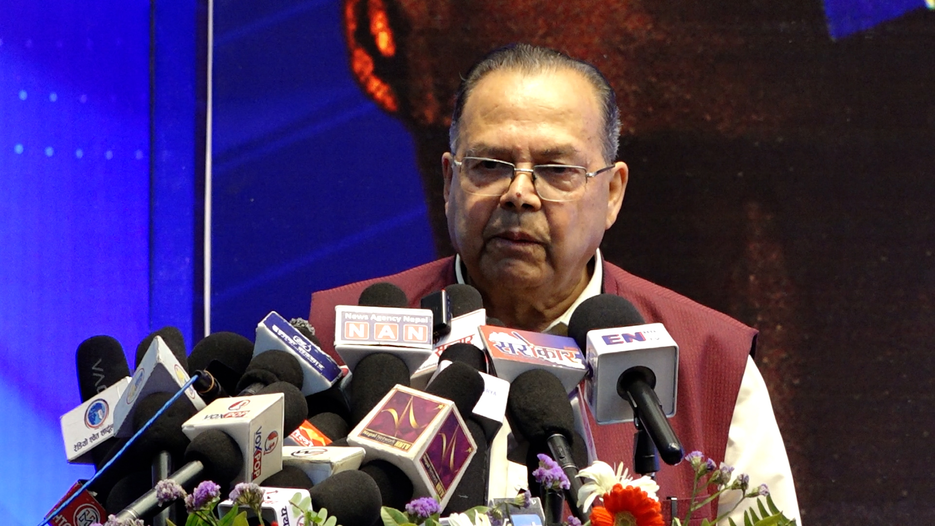 वामपन्थी एकताबिनाको परिणाम ‘बालेन्द्र तानाशाही’ हो : झलनाथ खनाल