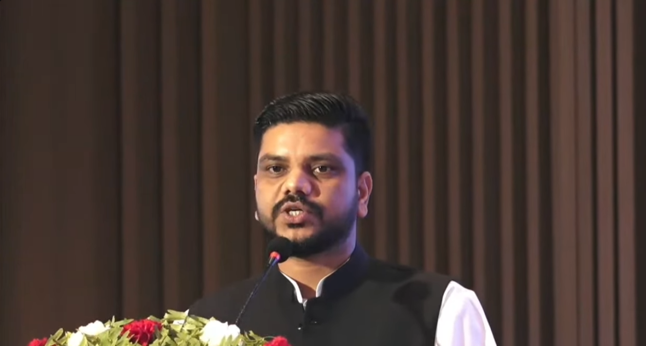 वैदेशिक रोजगार समस्या समाधान गर्न ऐन संशोधनको तयारी : मन्त्री यादव
