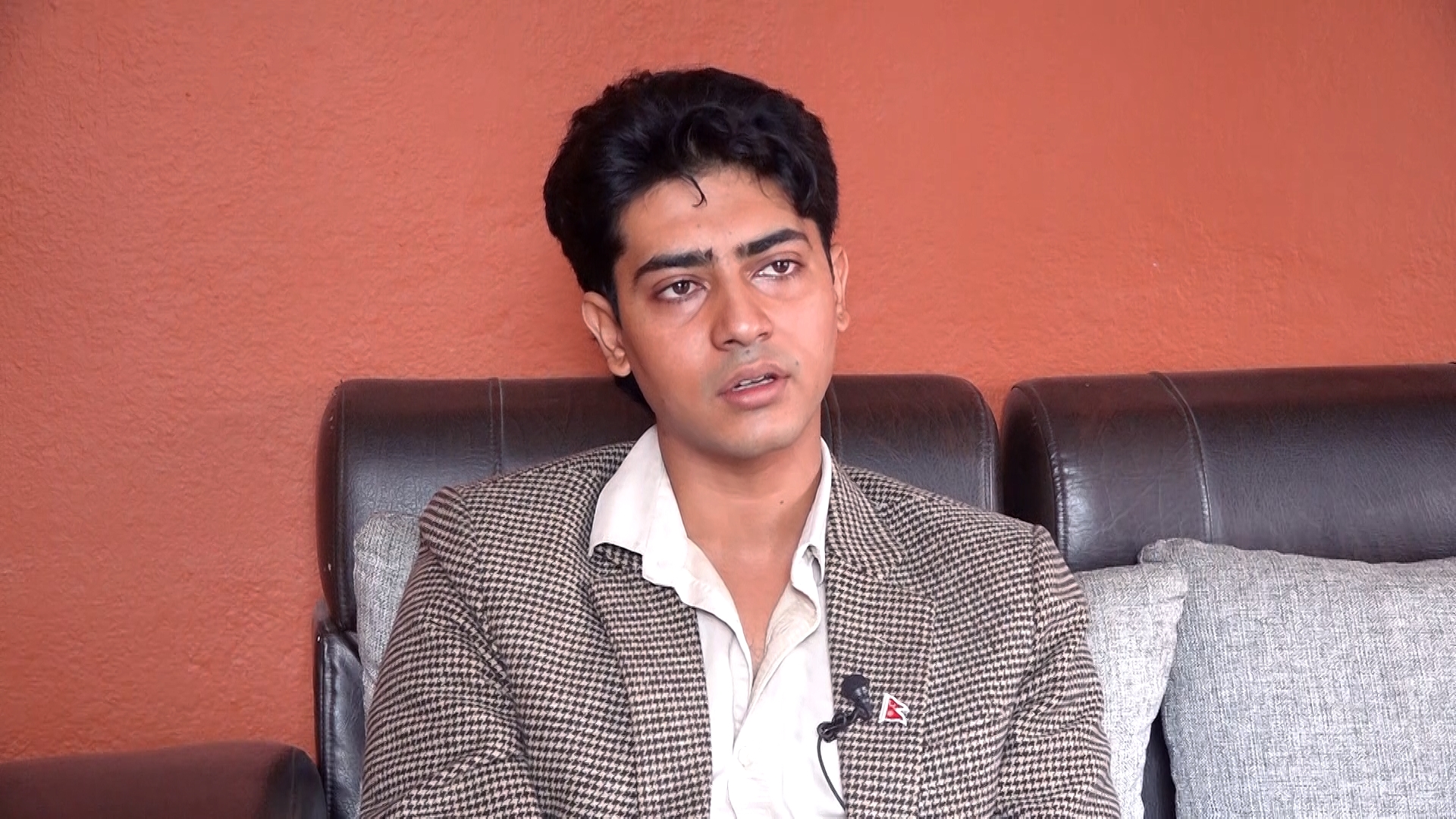 नयाँ राजनीतिक शक्ति निर्माणमा मिराज ढुंगाना, ‘एडभान्स डेमोक्रेसी’का पक्षमा वहस