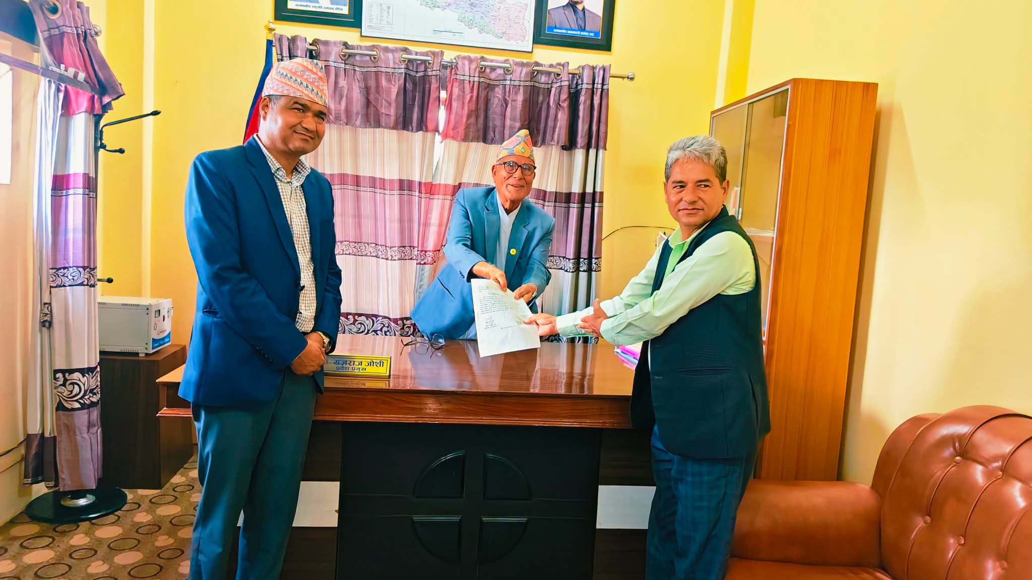 कर्णालीको मुख्यमन्त्रीमा एमालेको समर्थनमा नेकपाका शाहीले गरे दावी पेस 