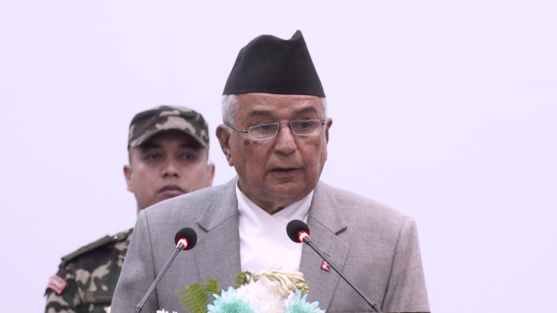गोपालमान श्रेष्ठको निधनले लोकतान्त्रिक आन्दोलनमा अपूरणीय क्षति : राष्ट्रपति पौडेल