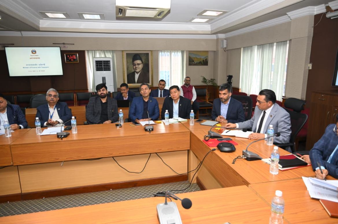 अर्थमन्त्री डा.वाग्लेले गरे बहुराष्ट्रिय कम्पनीका सञ्चालकसँग छलफल